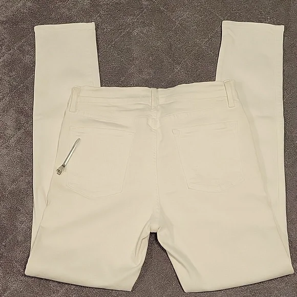 Frame Denim, "Le High Skinny" White Jeans - Picture 11 of 17